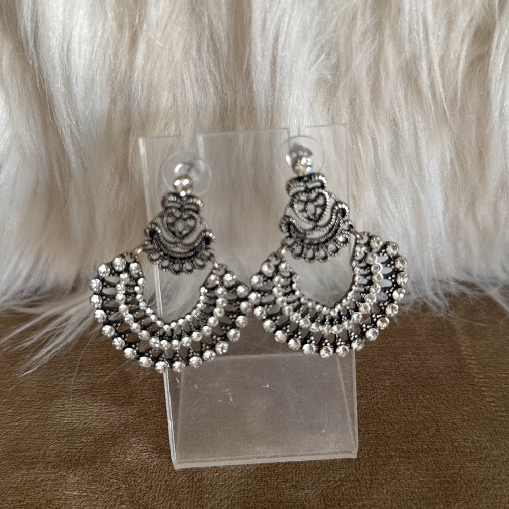 Nordstrom Silver and Black Chandbali Earrings with Filigree